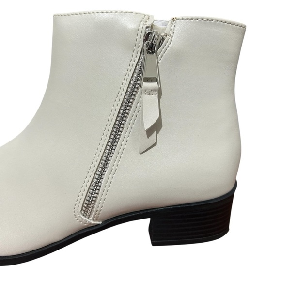 NIB Worthington Brookdale White Ankle Boots Sz 8.5 - Picture 5 of 10
